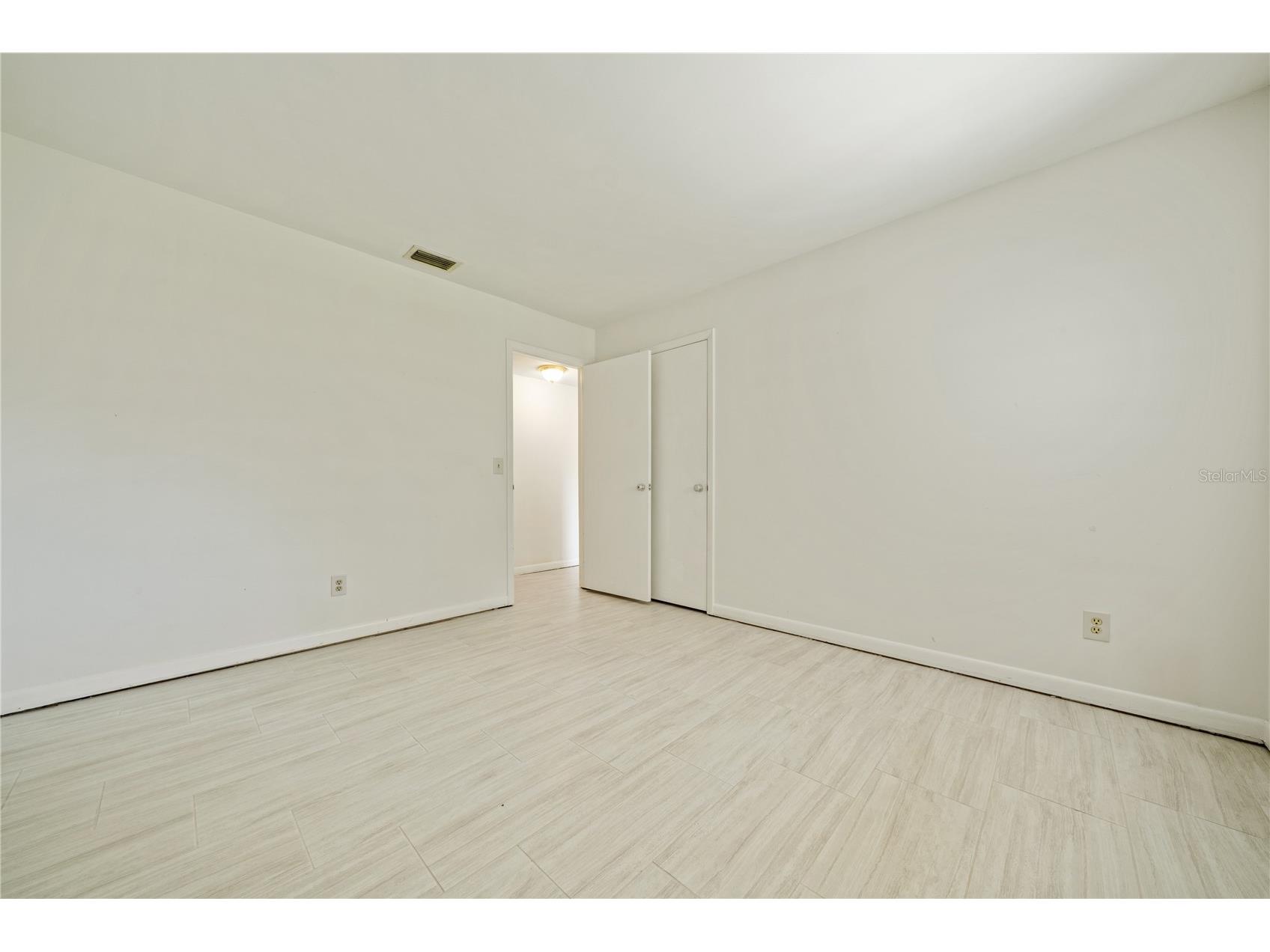 10403 Lake Carroll Way Tampa FL 33618 O6399632 image16