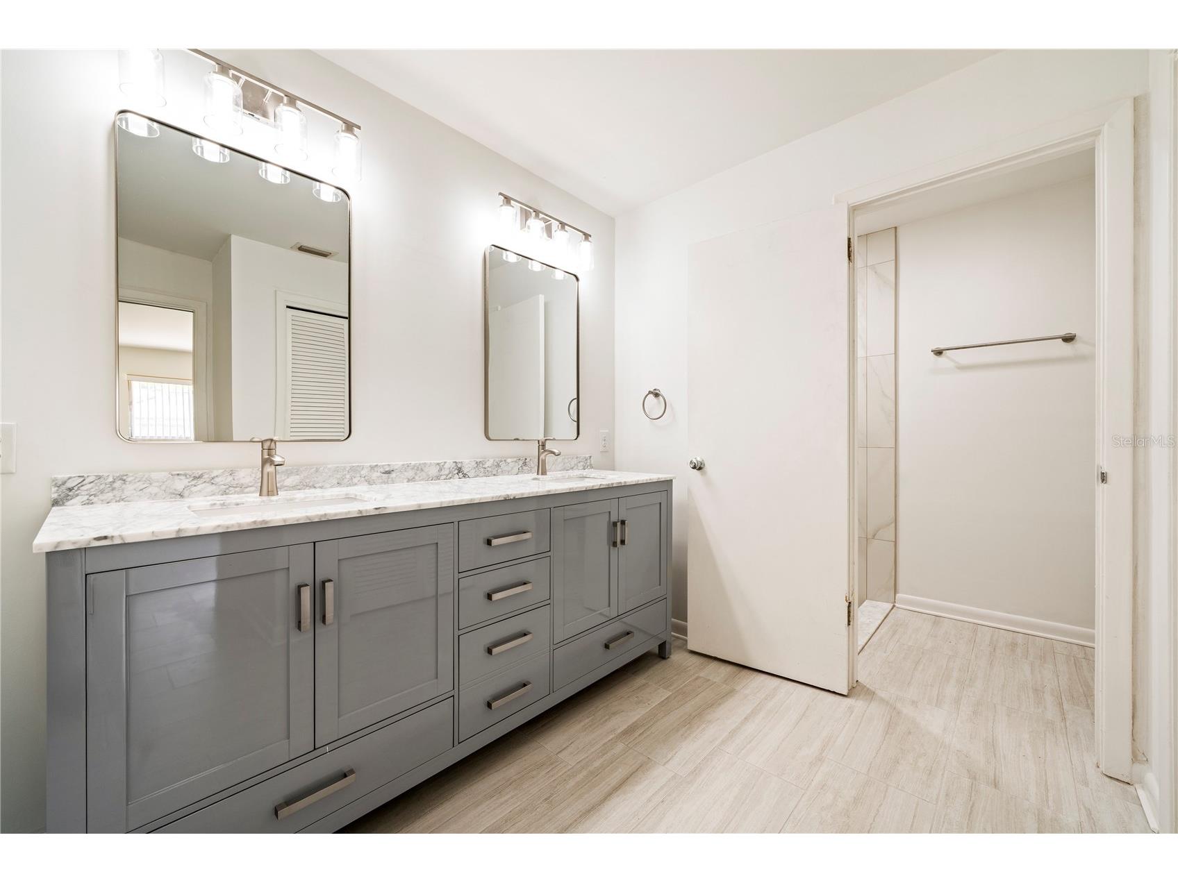 10403 Lake Carroll Way Tampa FL 33618 O6399632 image19