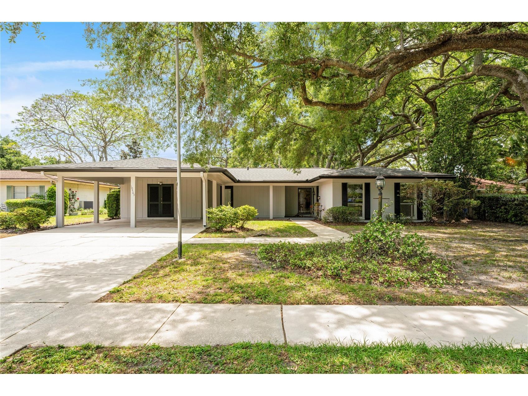 10403 Lake Carroll Way Tampa FL 33618 O6399632 image3