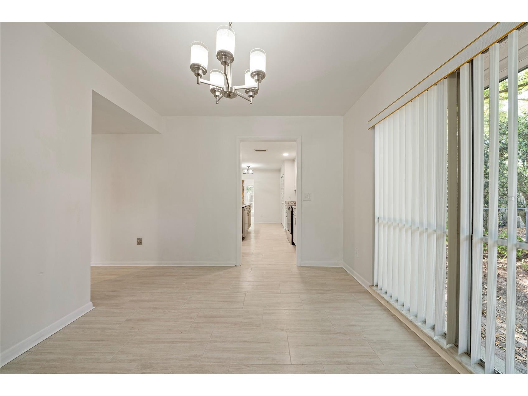 10403 Lake Carroll Way Tampa FL 33618 O6399632 image8