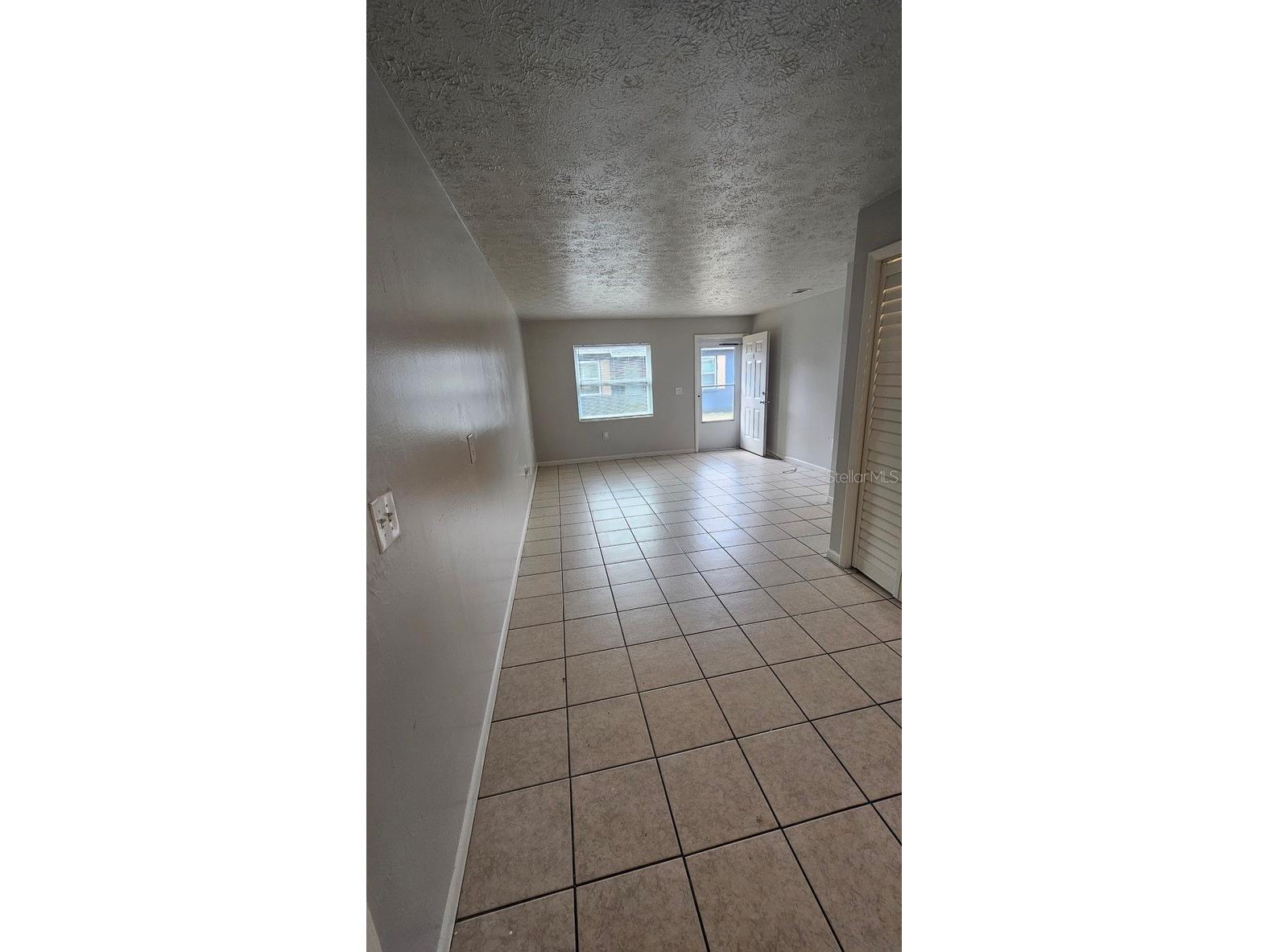 10405 N Jasmine Avenue Tampa FL 33612 TB8483416 image13