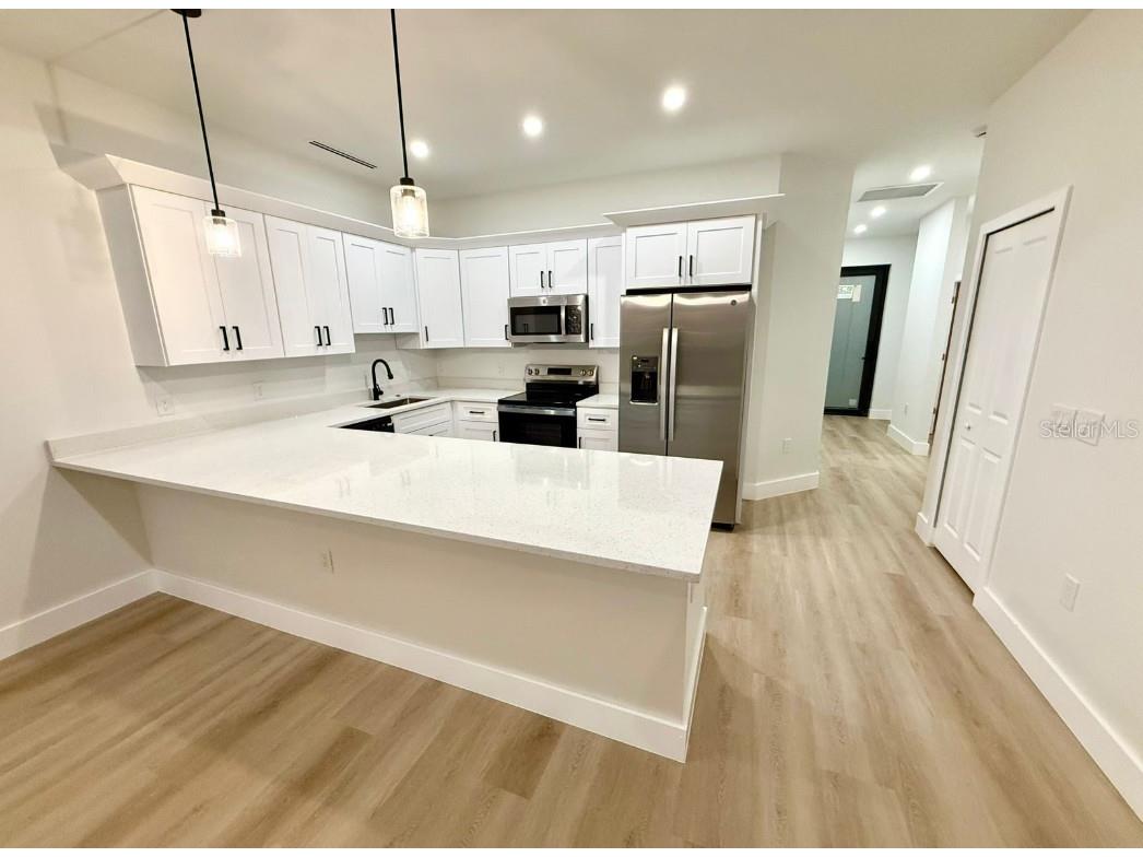 1041/1043 Albany Avenue Lehigh Acres FL 33971 O6349251 image3