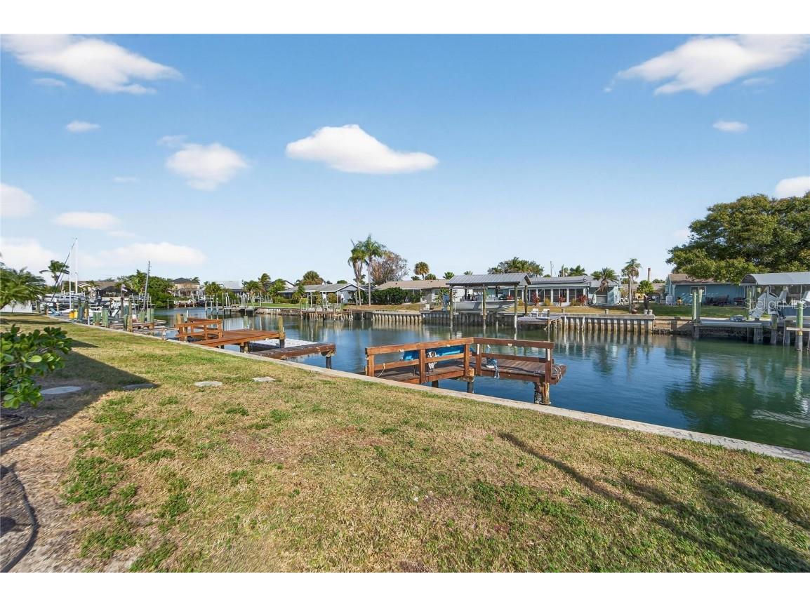 1041 Apollo Beach Boulevard #A Apollo Beach FL 33572 TB8460621 image42