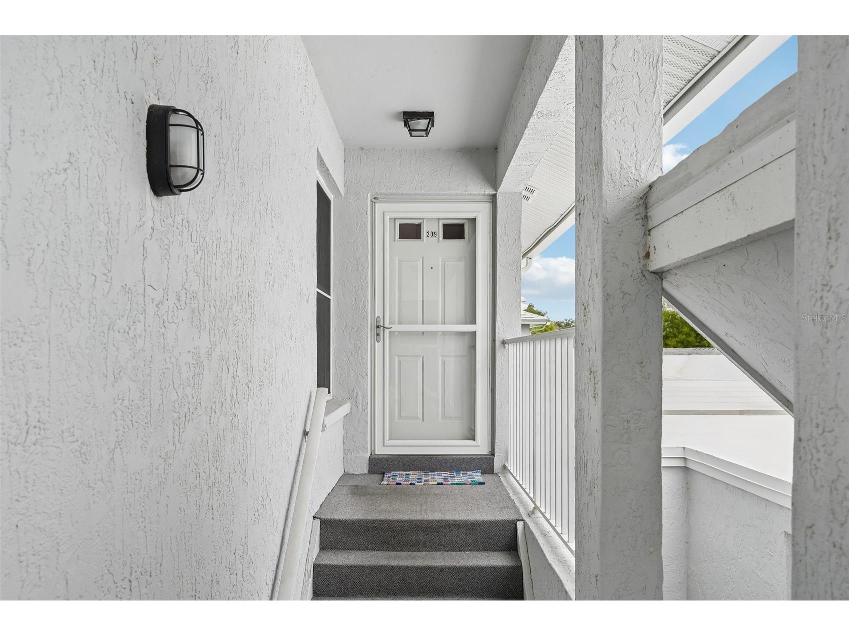1041 Capri Isles Boulevard #209 Venice FL 34292 A4696593 image3