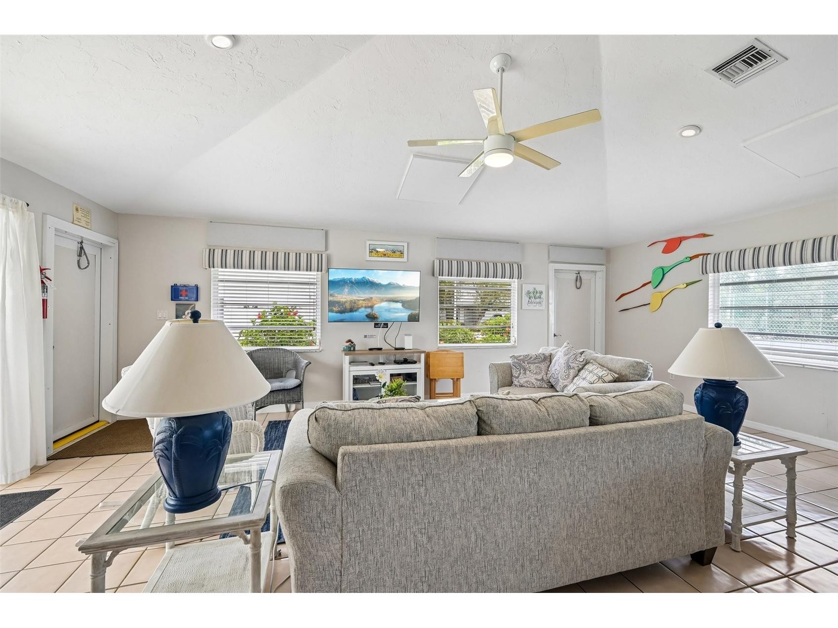1041 Capri Isles Boulevard #209 Venice FL 34292 A4696593 image39