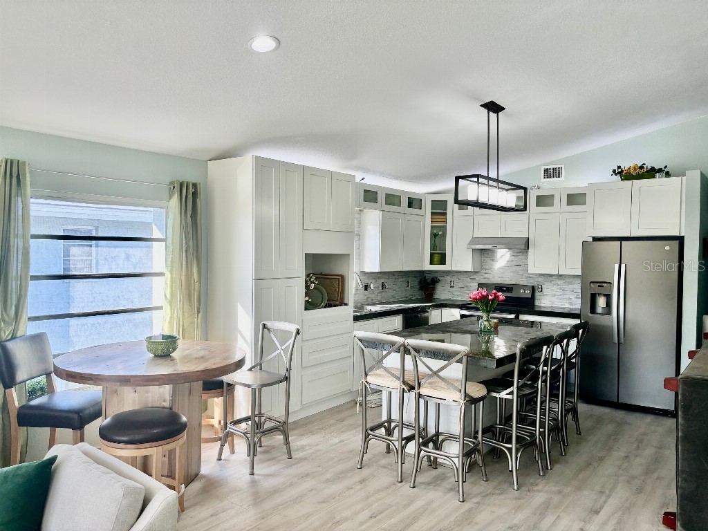 1041 Capri Isles Boulevard #219 Venice FL 34292 TB8451133 image2