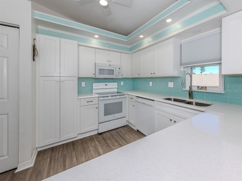 1041 Capri Isles Boulevard #224 Venice FL 34292 N6137965 image12