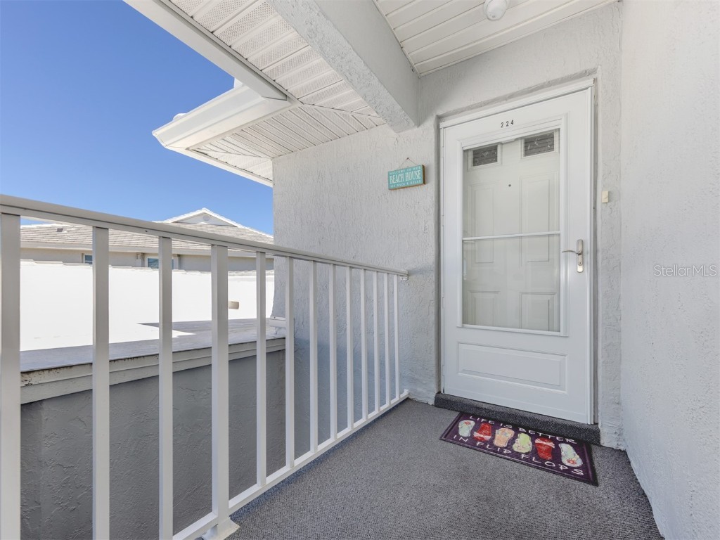 1041 Capri Isles Boulevard #224 Venice FL 34292 N6137965 image3