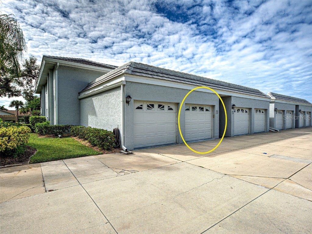 1041 Capri Isles Boulevard #232 Venice FL 34292 A4667210 image1