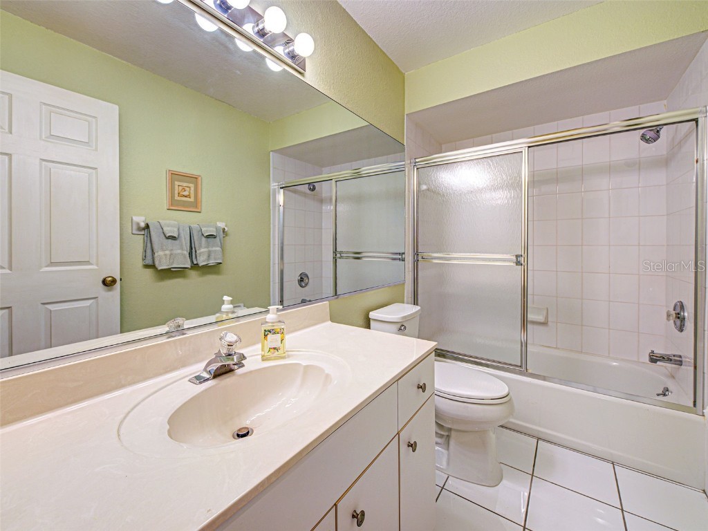 1041 Capri Isles Boulevard #232 Venice FL 34292 A4667210 image19