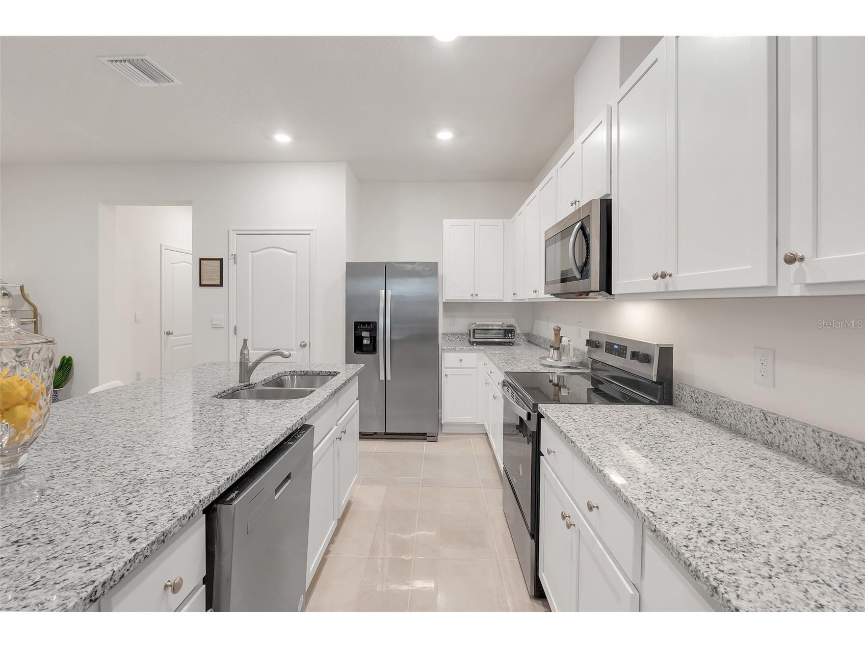 1041 Lido Drive Howey In The Hills FL 34737 G5109329 image12