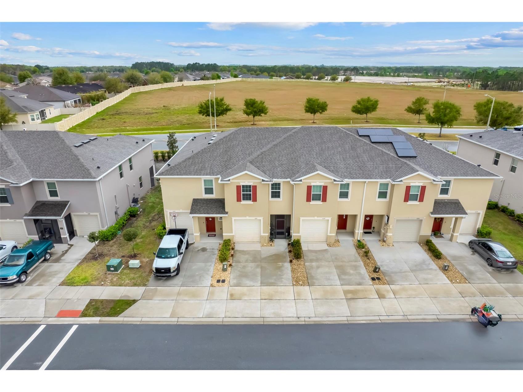 1041 Lido Drive Howey In The Hills FL 34737 G5109329 image3