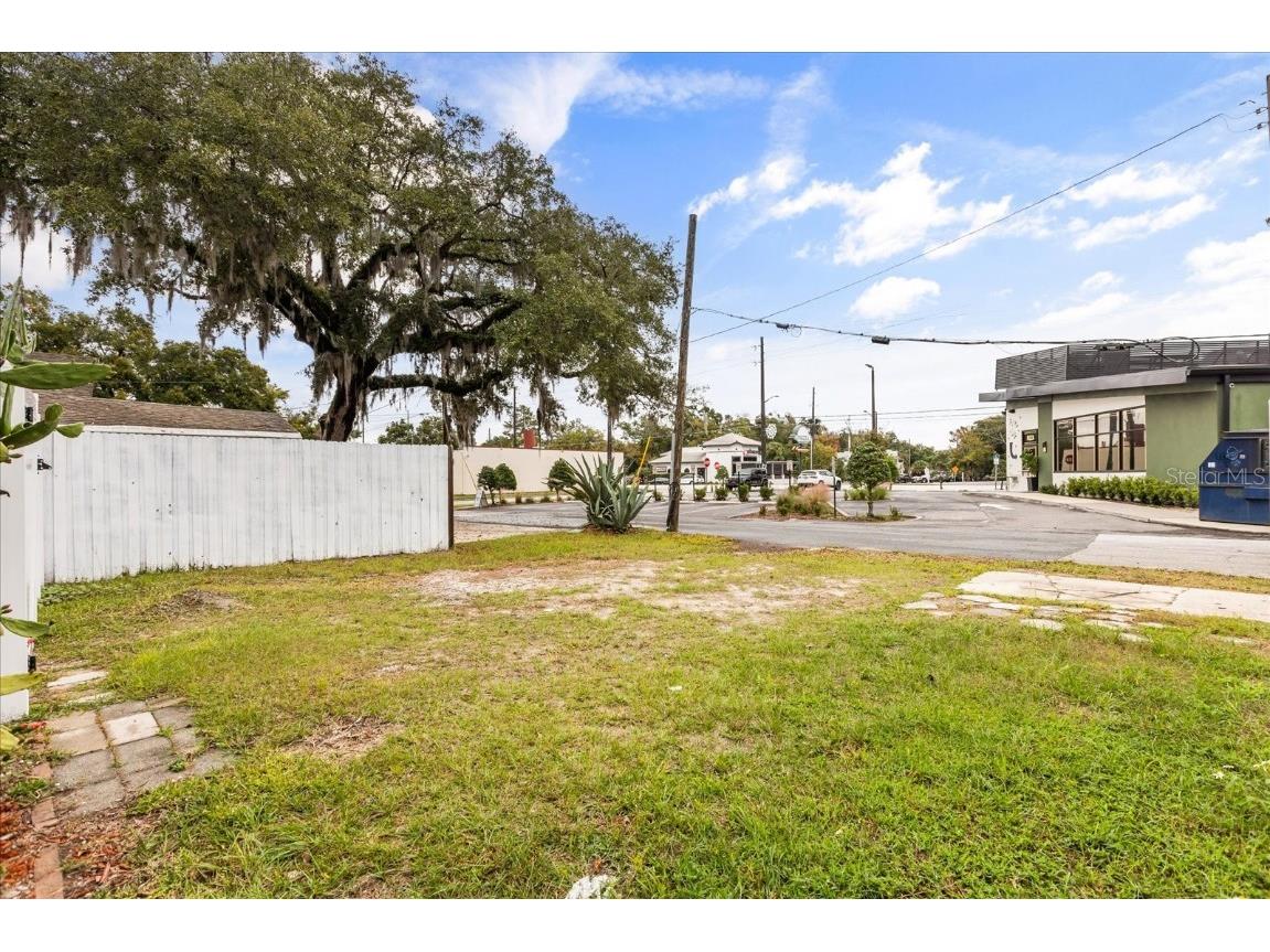 1041 N Thornton Avenue Orlando FL 32803 O6366360 image24