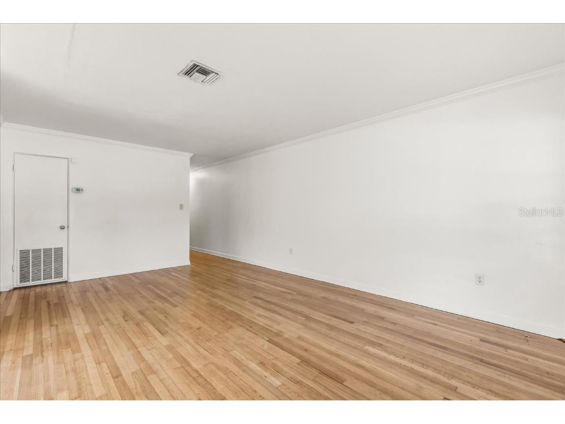 1041 N Thornton Avenue Orlando FL 32803 O6366360 image4