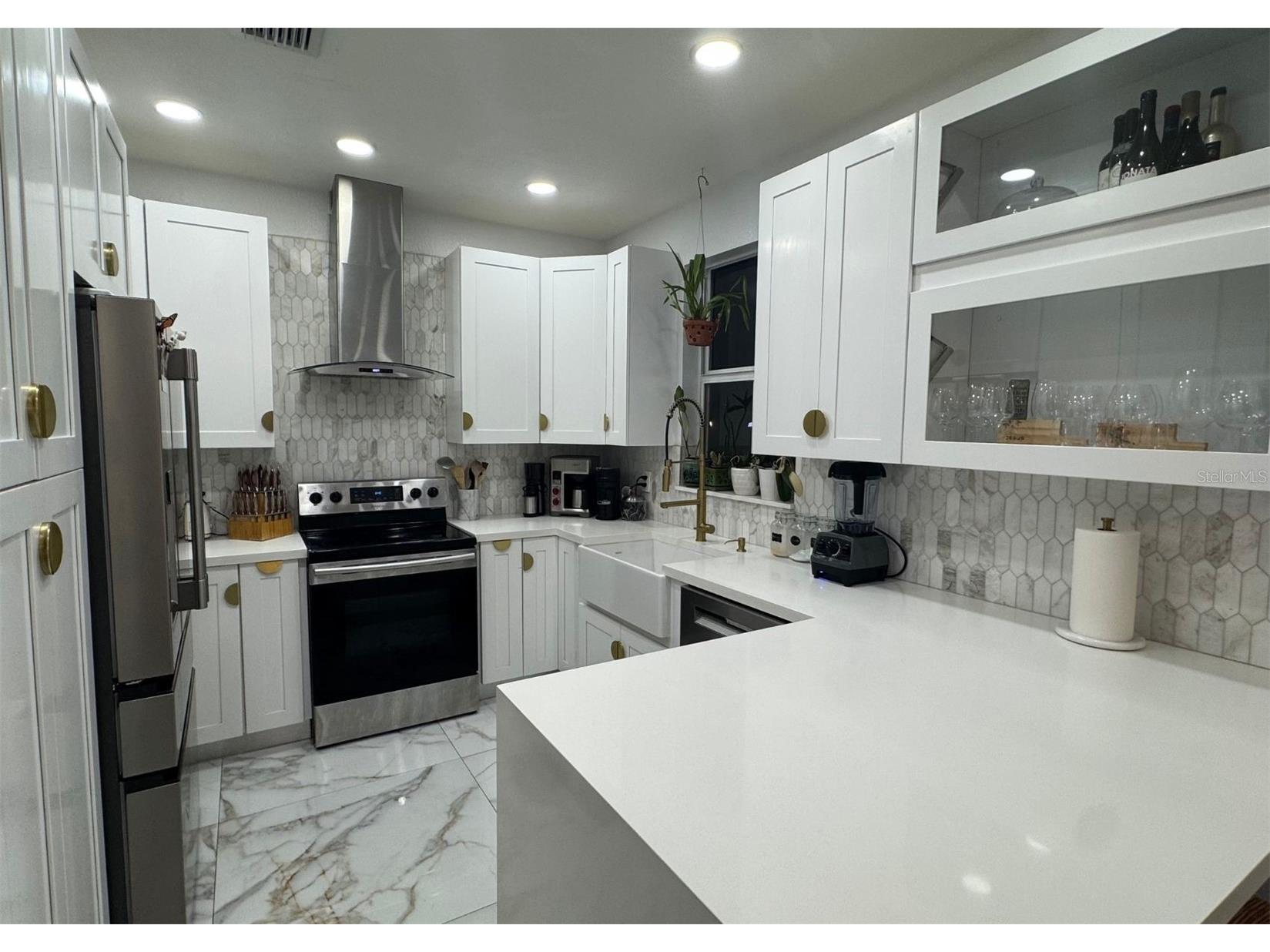 1041 Ne 208th St Miami FL 33179 TB8462110 image10