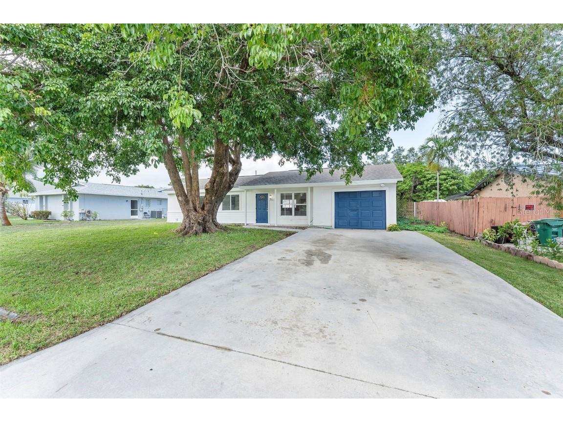 1041 SE Spinnaker Avenue Saint Lucie West FL 34983 TB8397456 image1