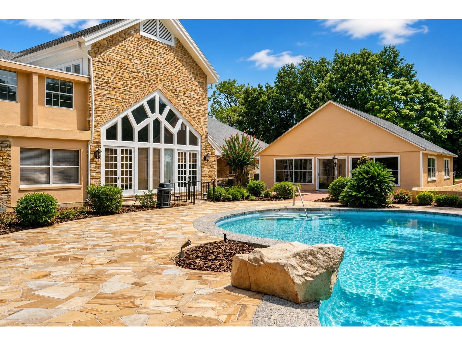 1041 Sweetwater Club Boulevard Longwood FL 32779 O6425075 image3