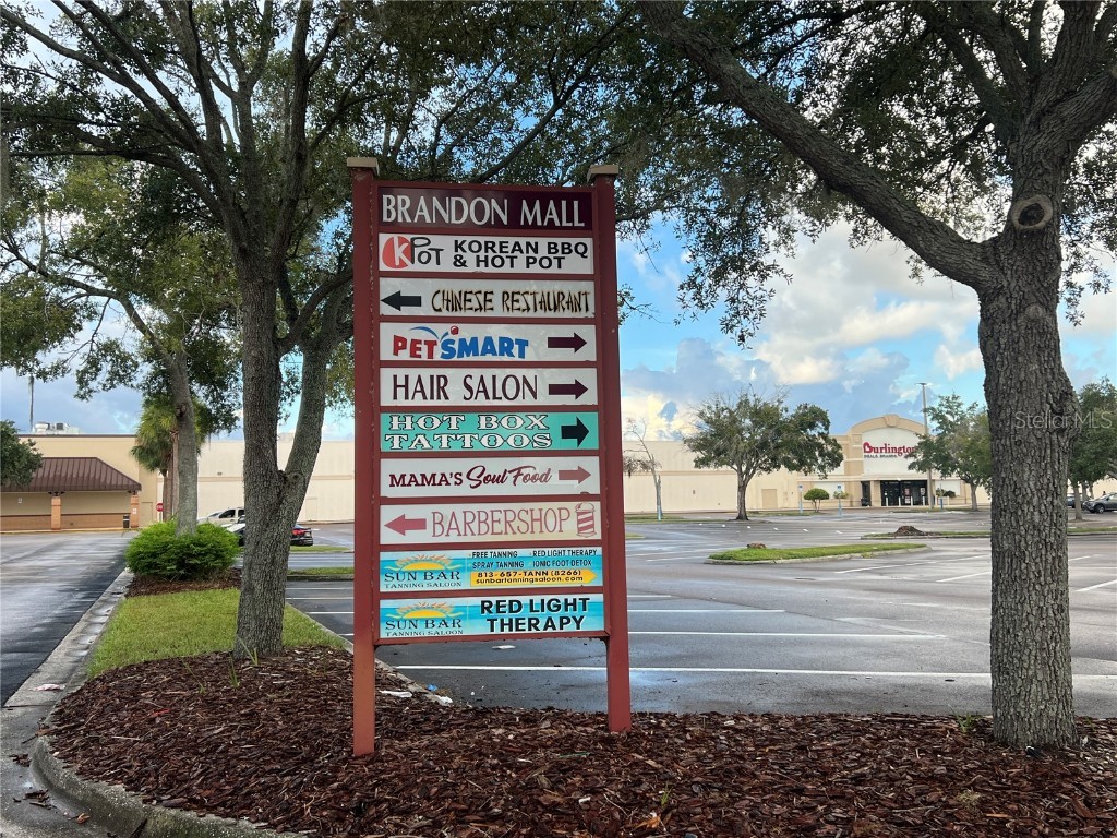 1041 W Brandon Boulevard #1041-1045 Brandon FL 33511 TB8419332 image3