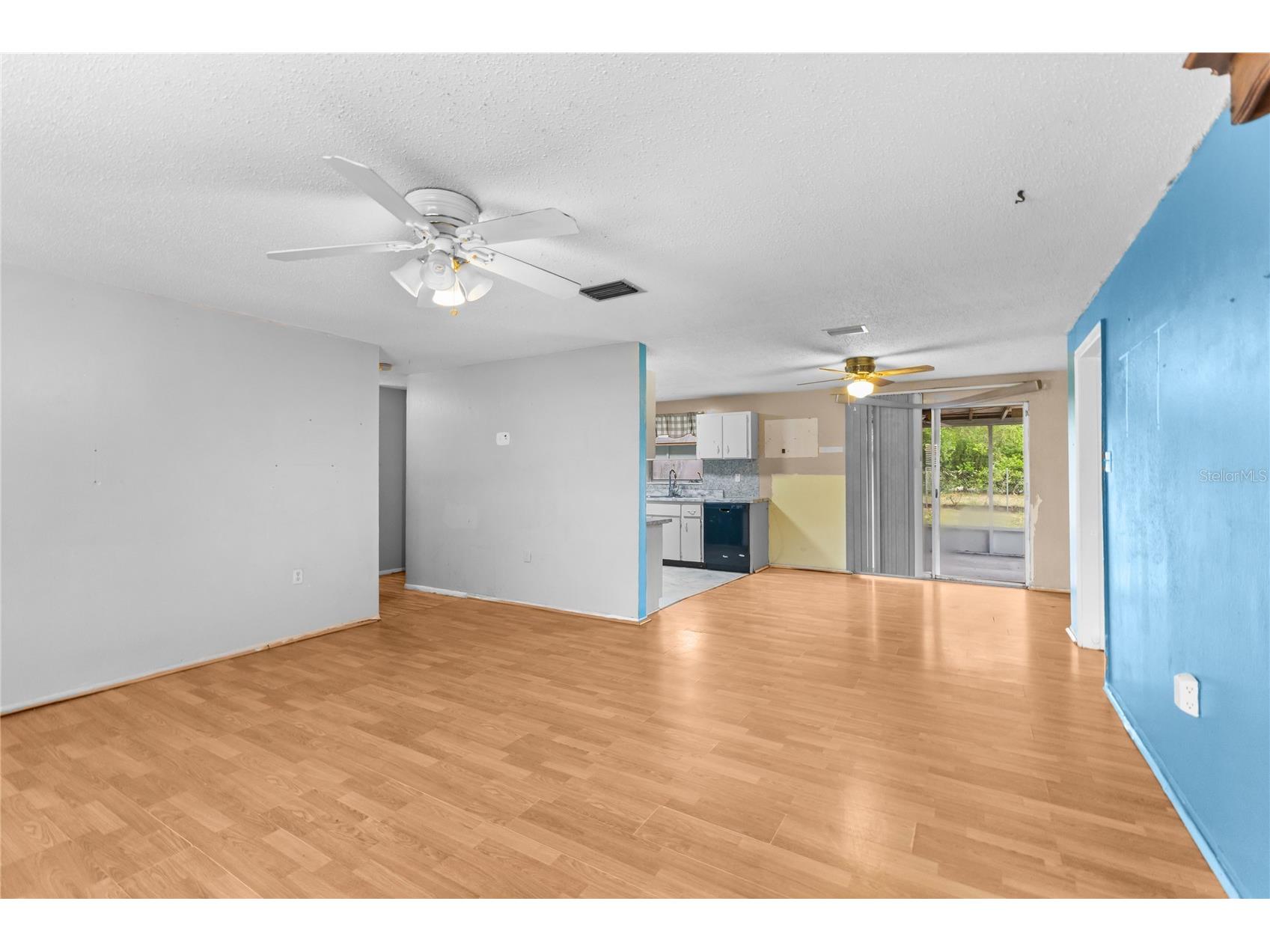 10410 N Central Avenue Tampa FL 33612 TB8525054 image4