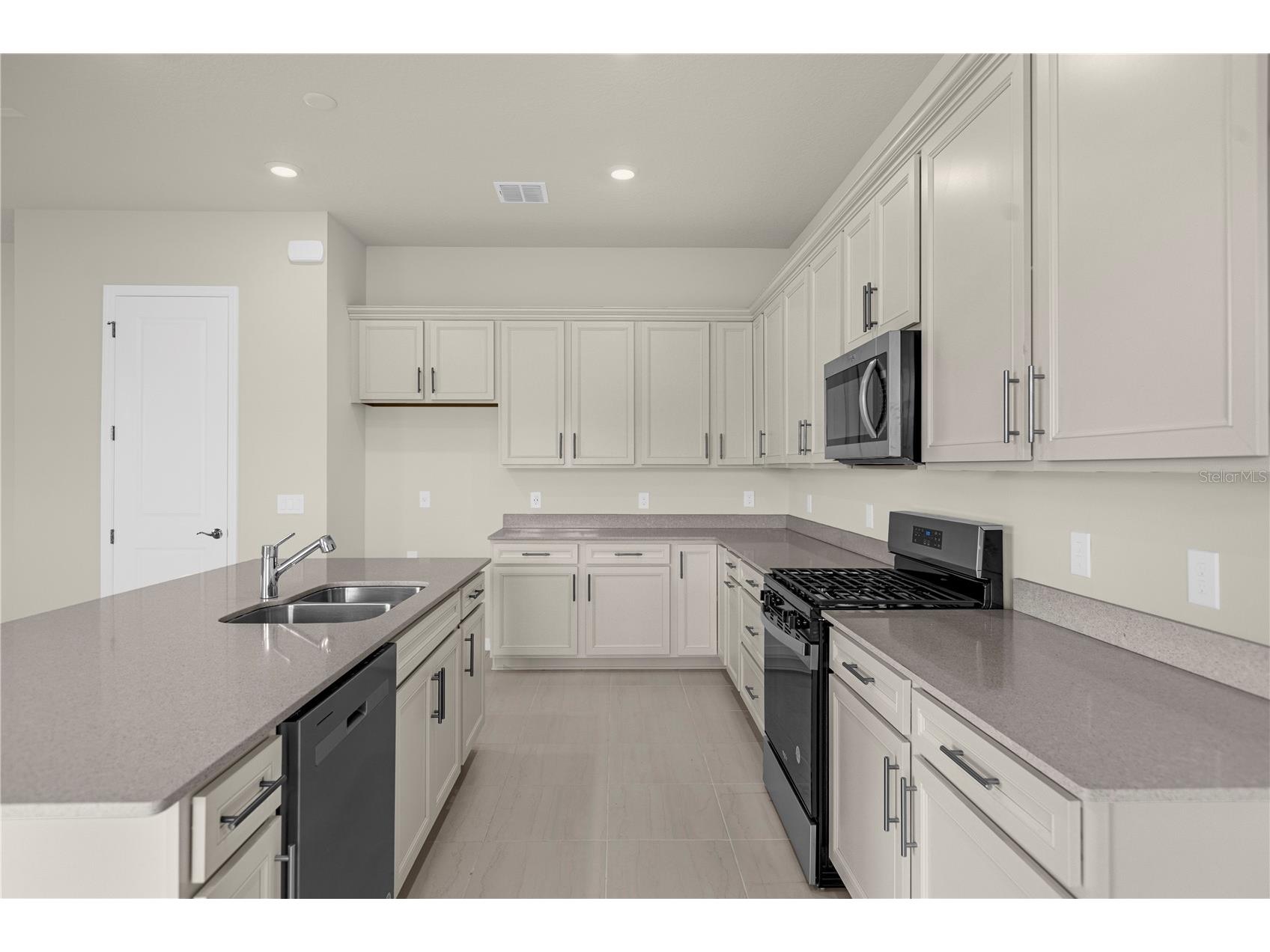 10411 Park Estates Avenue Orlando FL 32836 O6399722 image16
