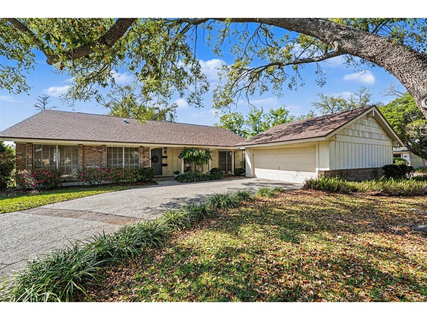 10414 Reclinata Lane Tampa FL 33618 TB8484704 image1