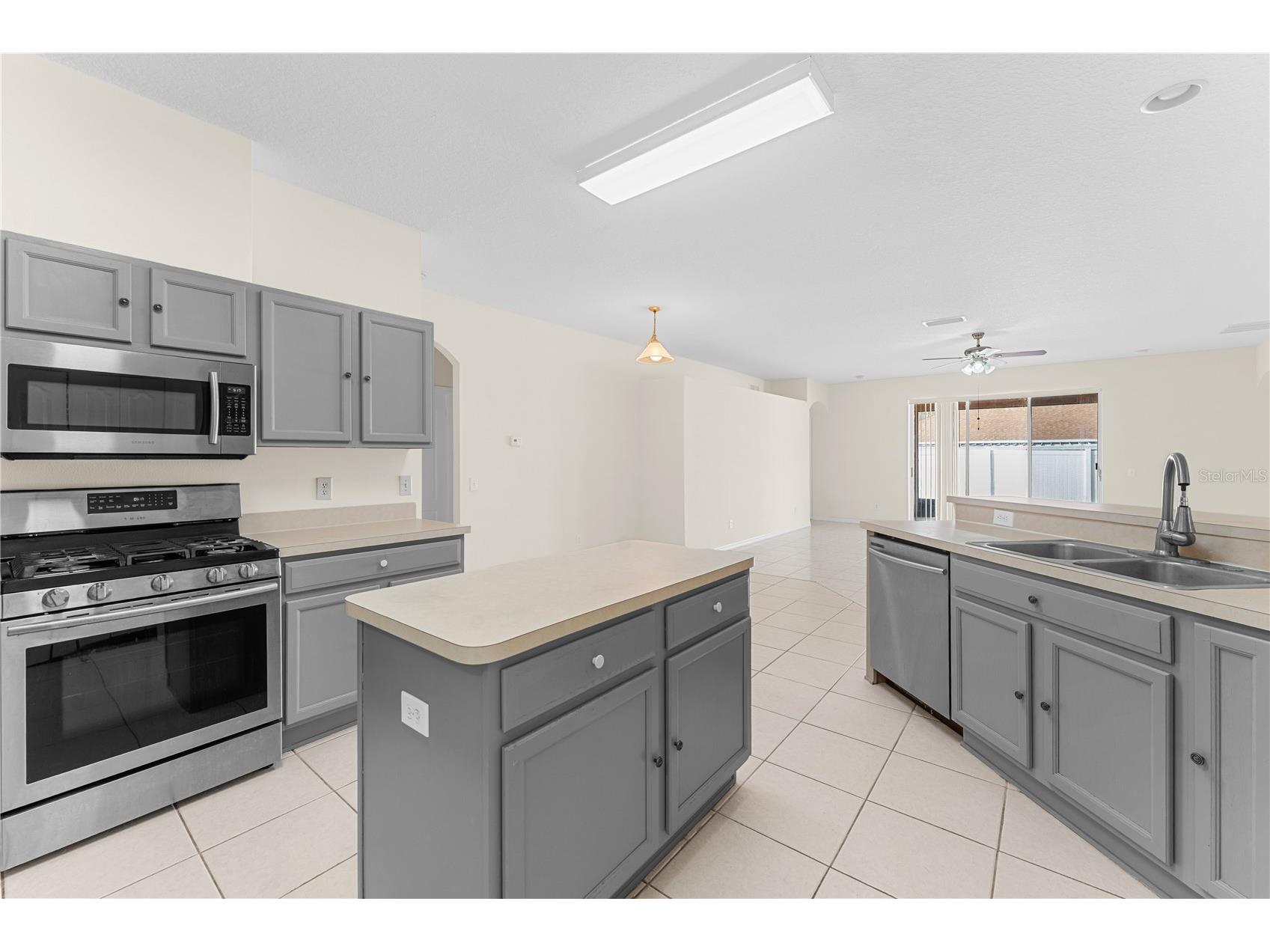 10416 Meadow Spring Drive Tampa FL 33647 TB8479893 image18