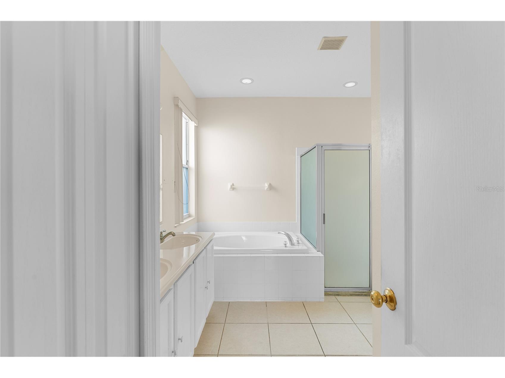 10416 Meadow Spring Drive Tampa FL 33647 TB8479893 image35