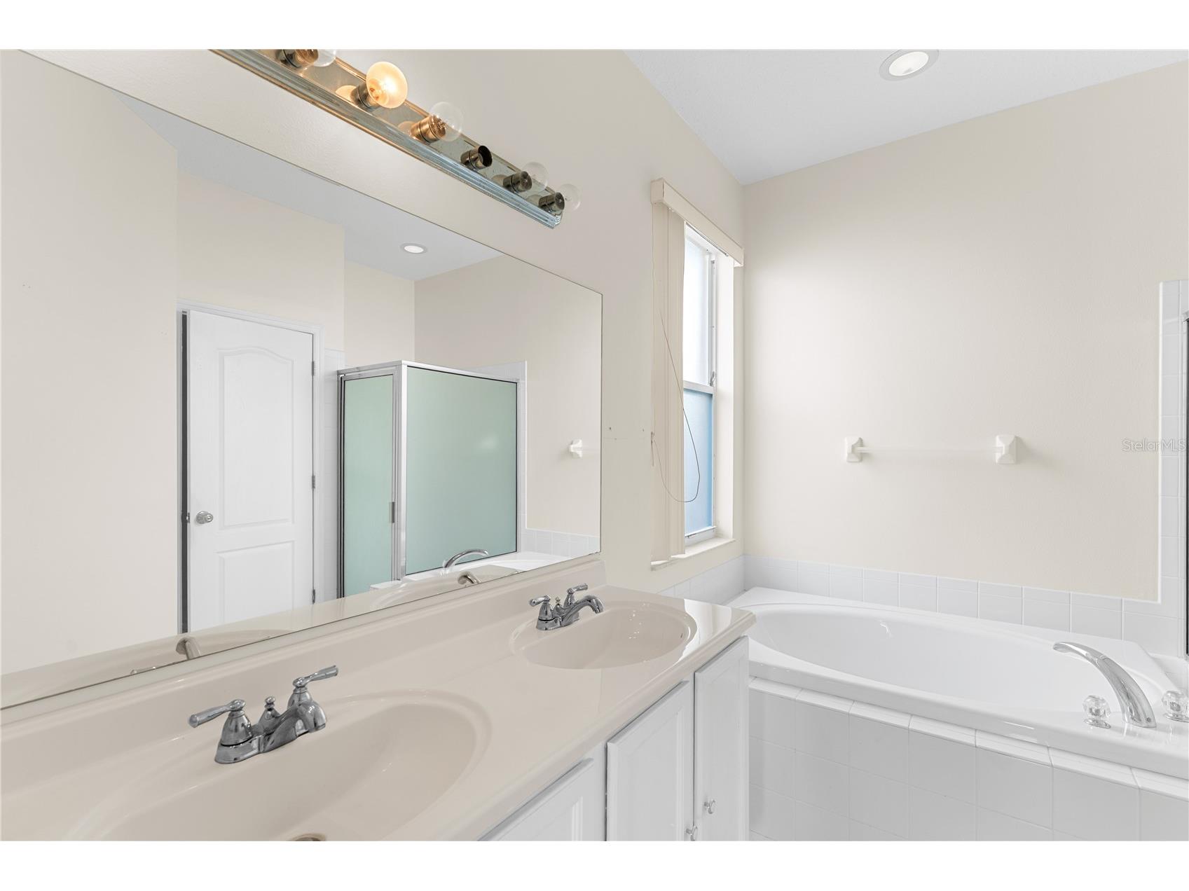 10416 Meadow Spring Drive Tampa FL 33647 TB8479893 image36