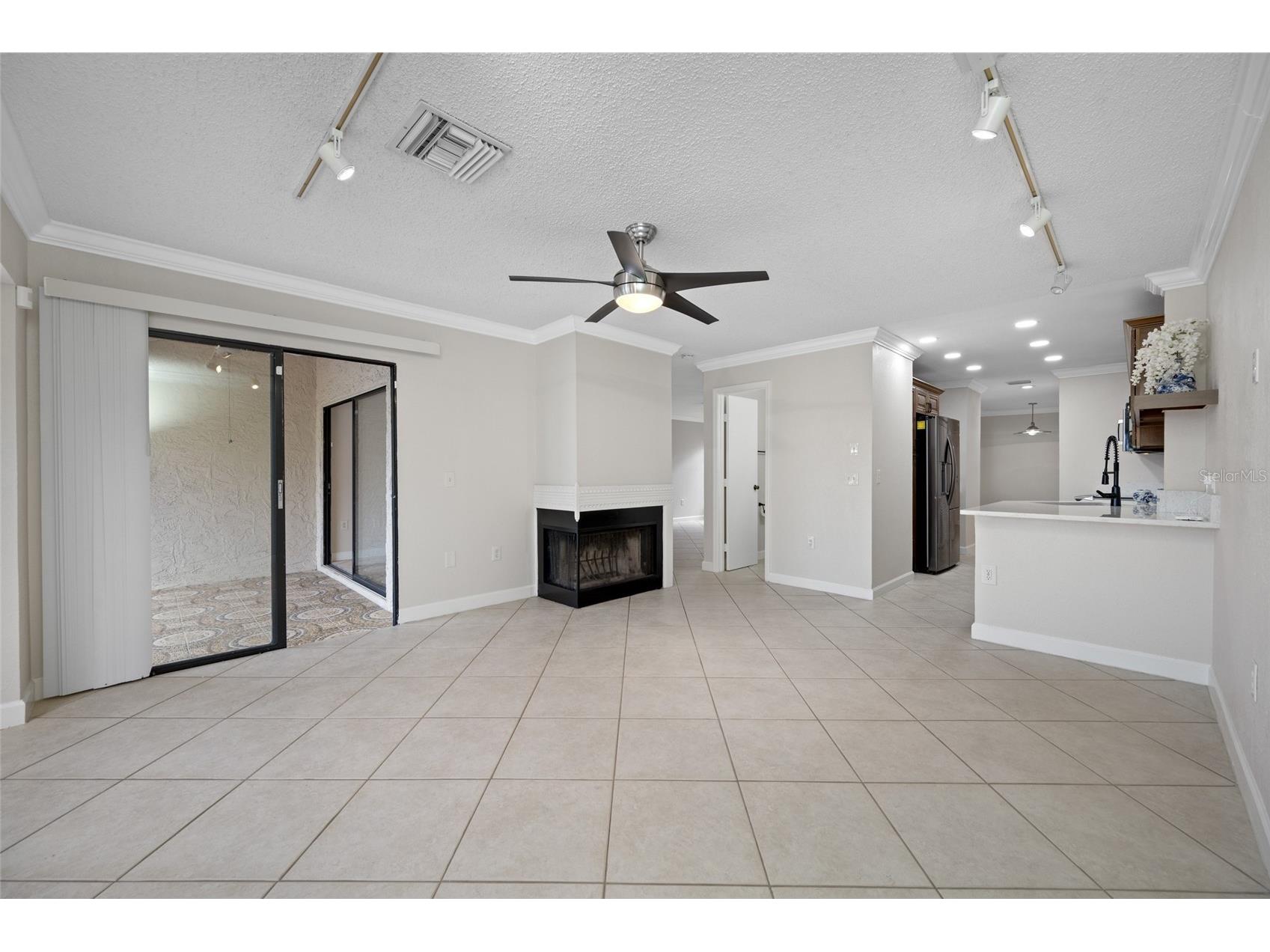 10416 Saint Tropez Place Tampa FL 33615 TB8493768 image19