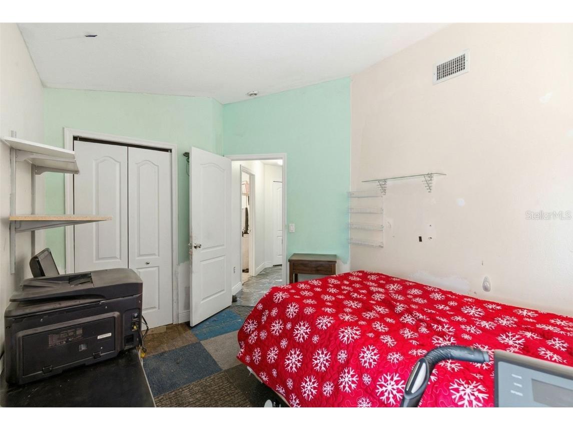 10417 Blackmore Drive Tampa FL 33647 TB8456918 image23