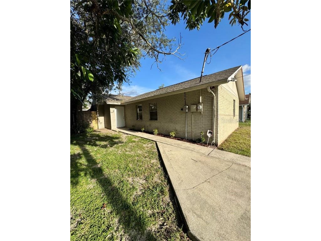 10419 N Hartts Drive Tampa FL 33617 TB8422882 image1