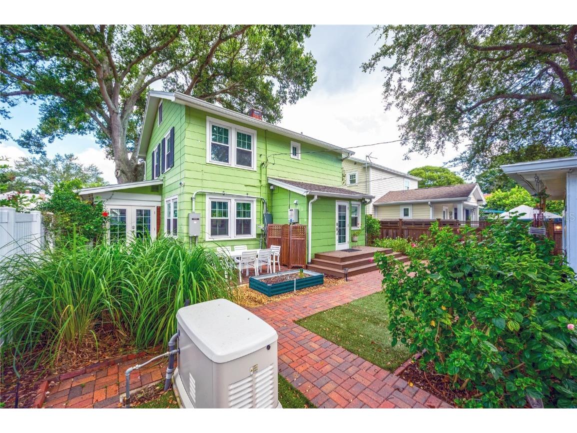 1042 16th Avenue N Saint Petersburg FL 33704 TB8415364 image28