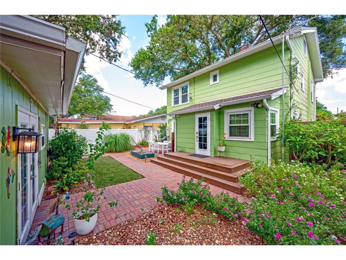 1042 16th Avenue N Saint Petersburg FL 33704 TB8415364 image33