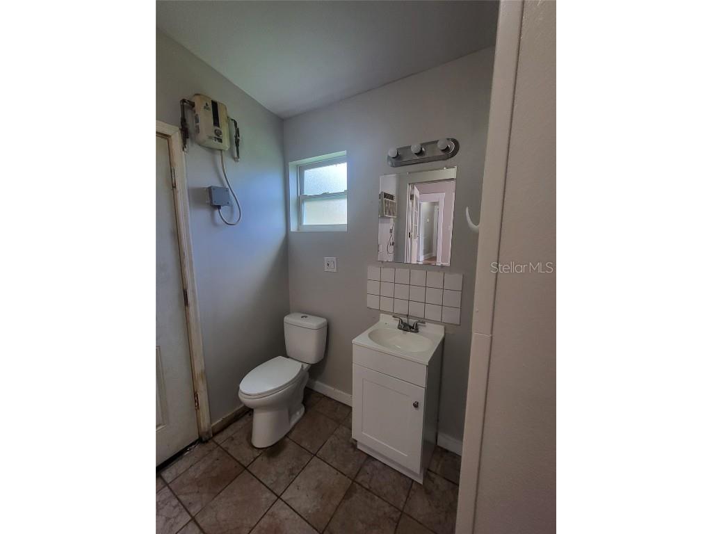1042 8th Avenue S Saint Petersburg FL 33705 TB8421122 image17