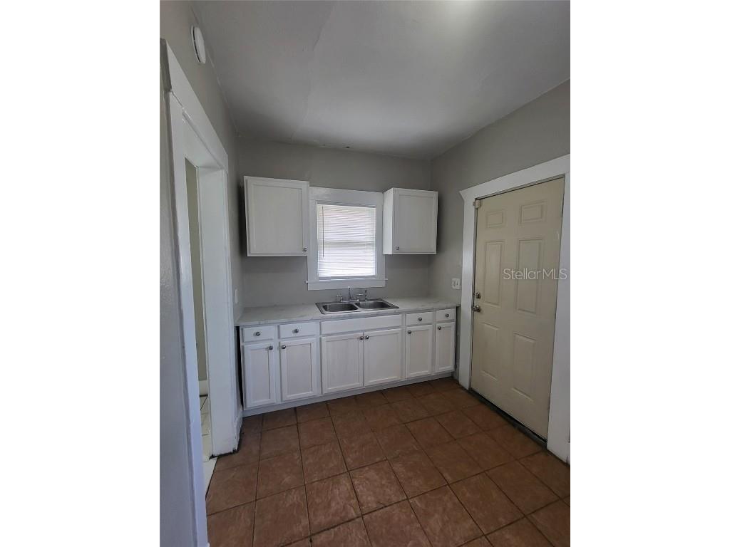 1042 8th Avenue S Saint Petersburg FL 33705 TB8421122 image9