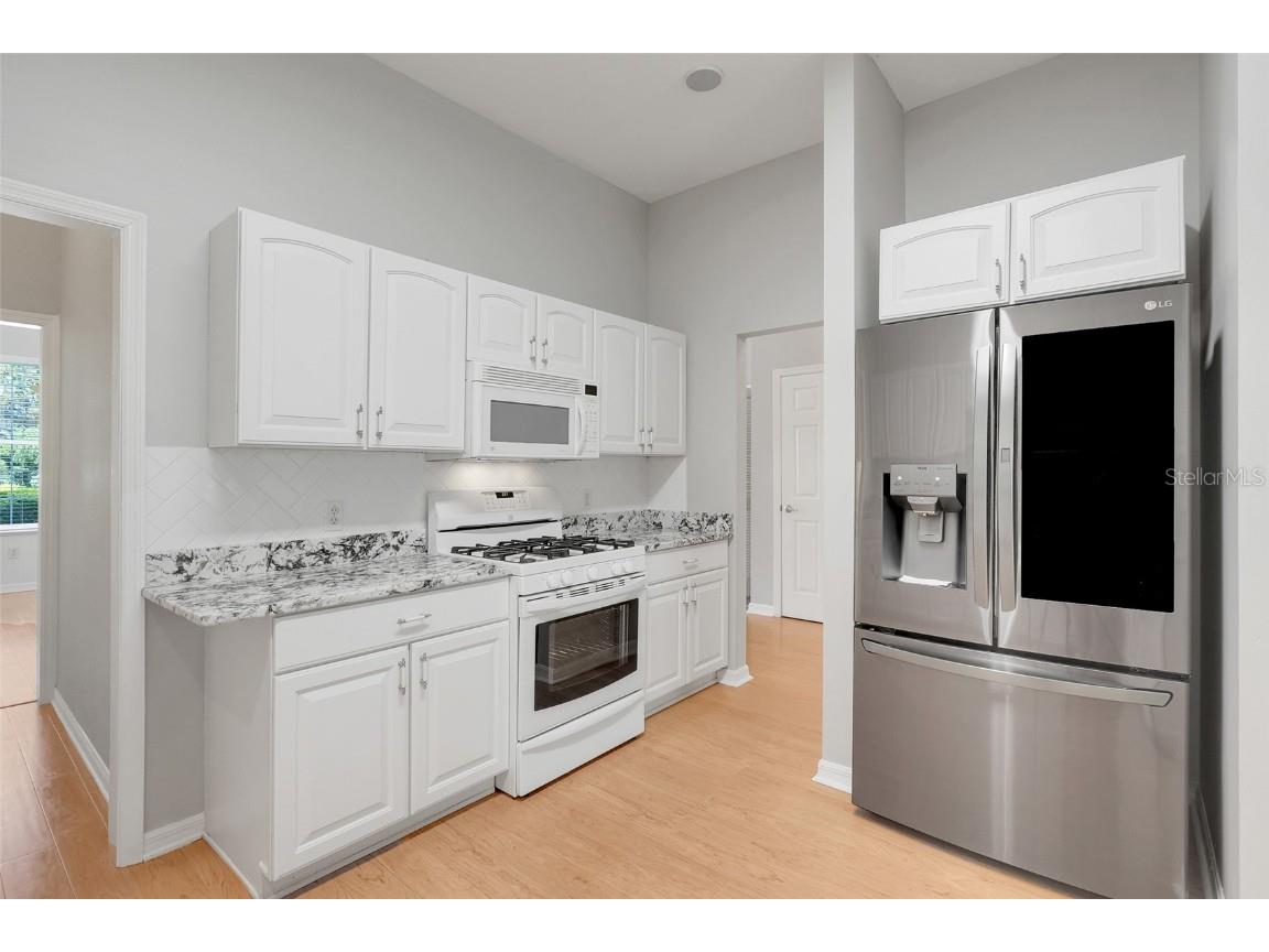 1042 Avenida Sonoma Lady Lake FL 32159 O6330934 image14