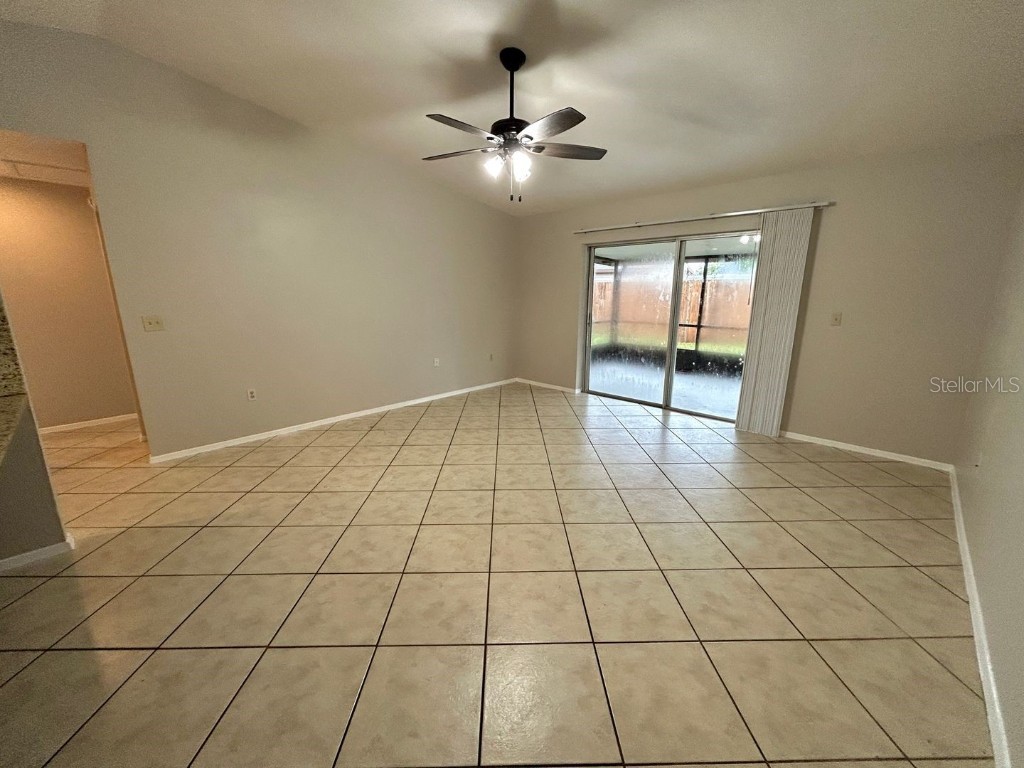 1042 Axlewood Circle Brandon FL 33511 TB8457386 image5