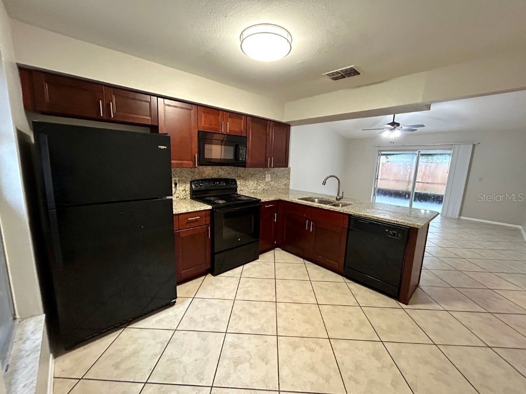 1042 Axlewood Circle Brandon FL 33511 TB8457386 image7