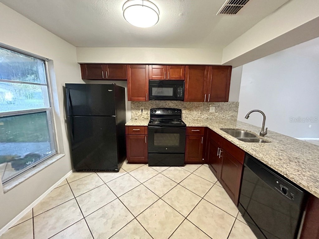 1042 Axlewood Circle Brandon FL 33511 TB8457386 image8