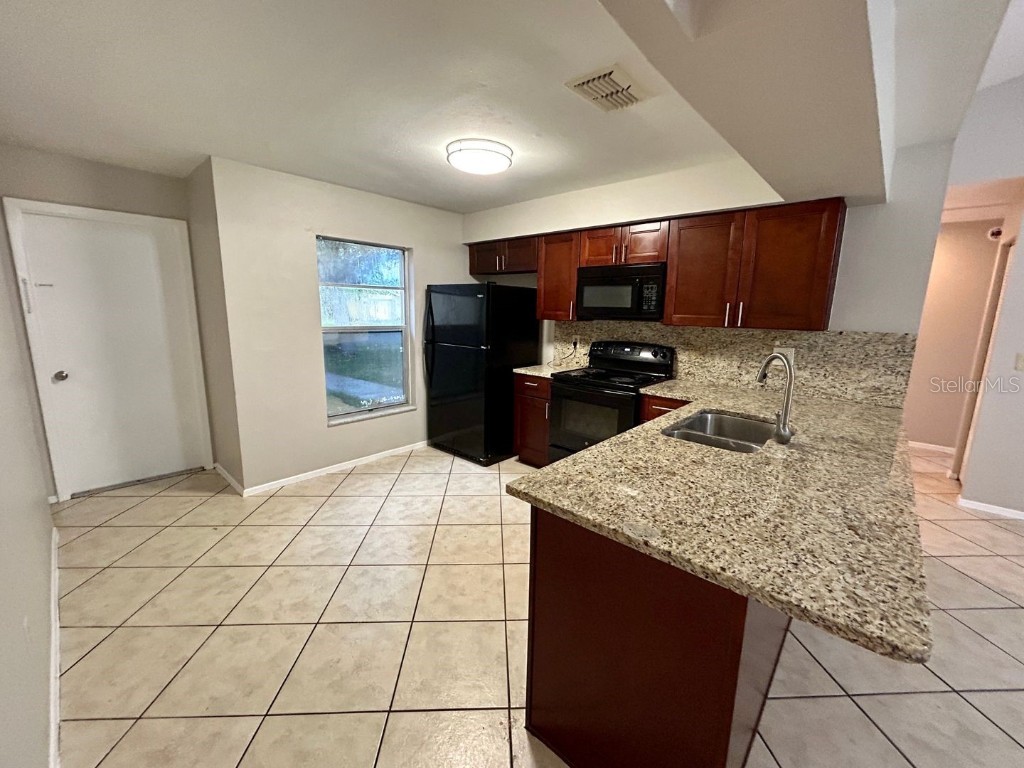 1042 Axlewood Circle Brandon FL 33511 TB8457386 image9