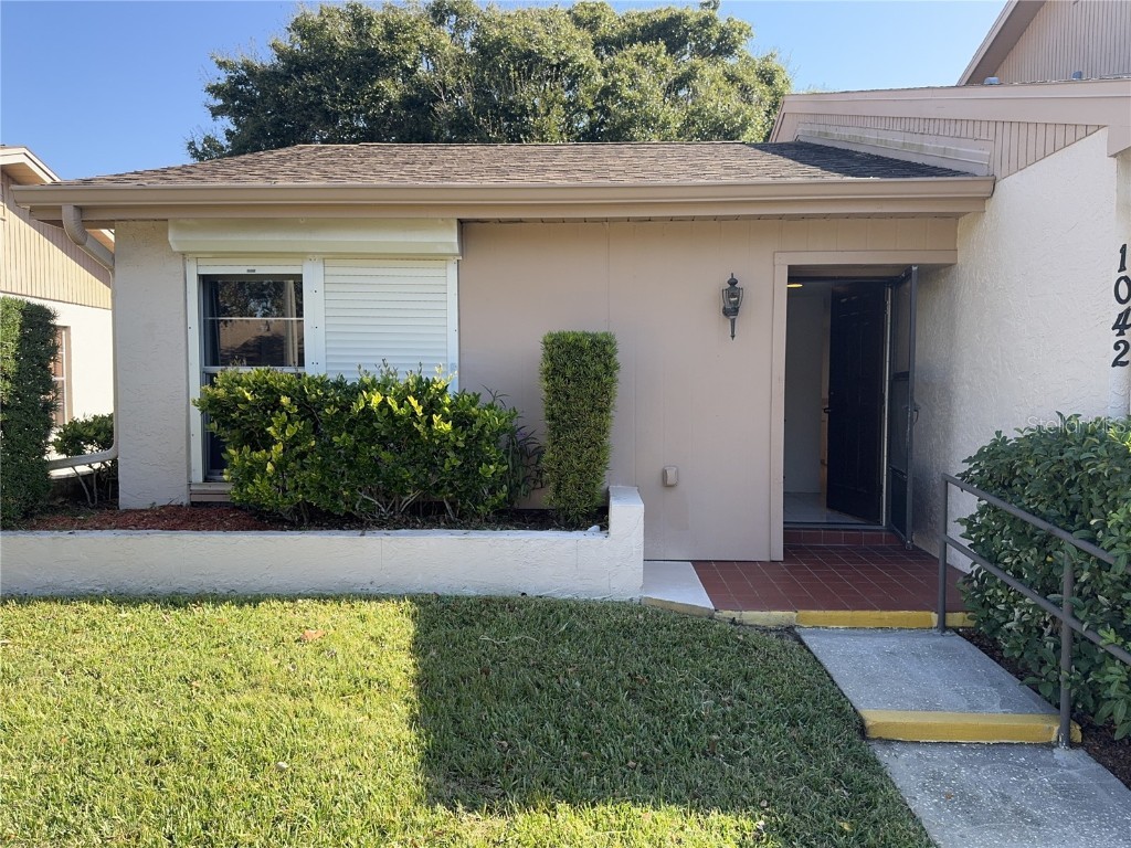 1042 Bowsprit Lane Holiday FL 34691 TB8449477 image1