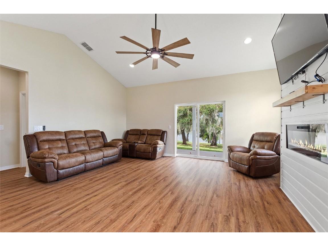 1042 Golden Bough Road Lake Wales FL 33898 P4934988 image14