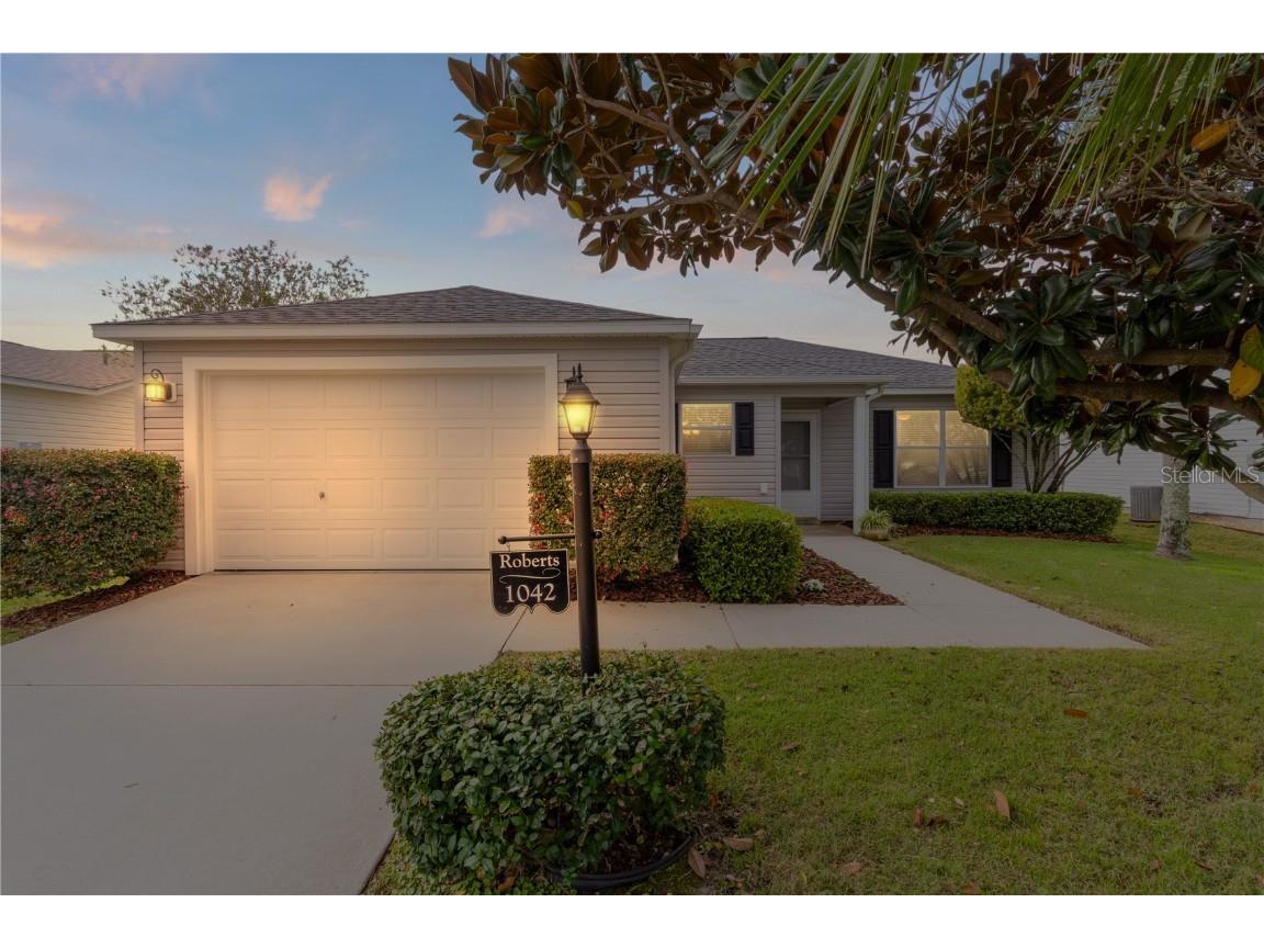 1042 Golden Grove Drive The Villages FL 32162 G5079294 image1