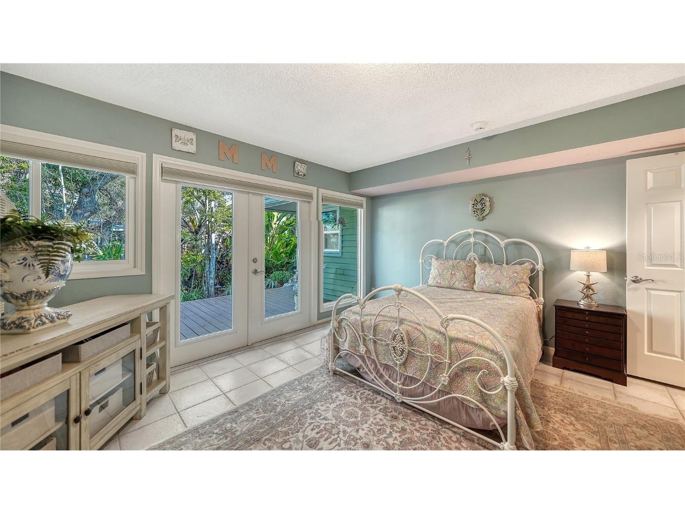 1042 N Casey Key Road Osprey FL 34229 - SARASOTA BAY A4674771 image32