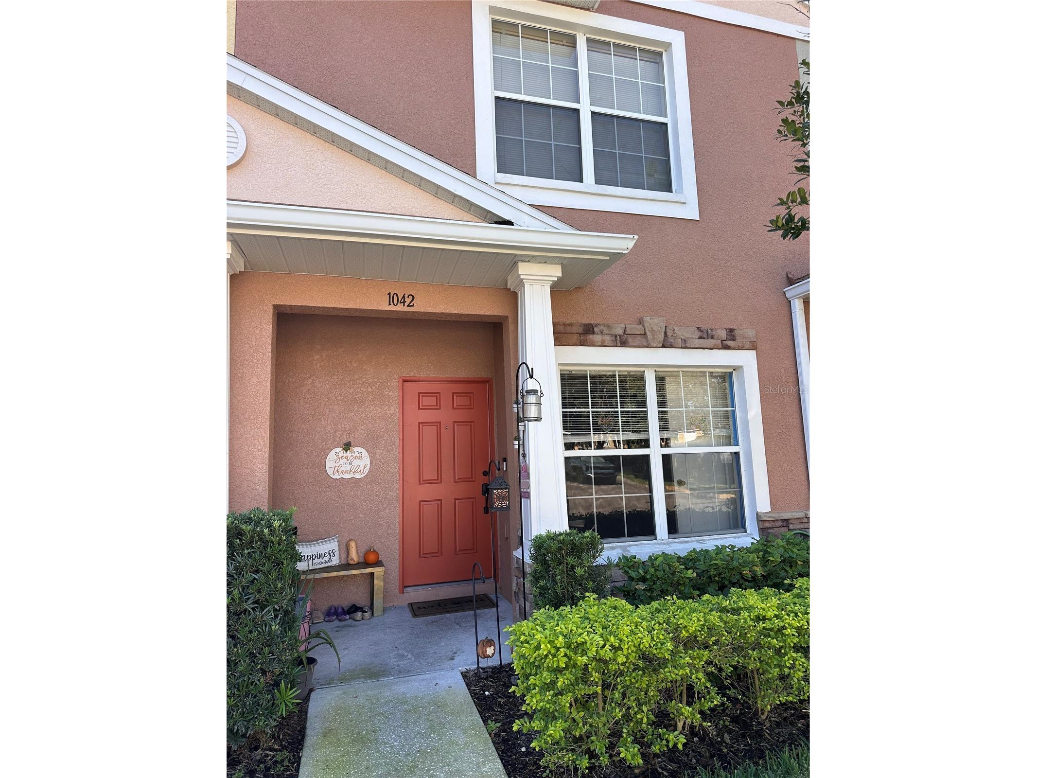 1042 N Sleepy Oak Drive Wesley Chapel FL 33543 TB8410488 image1