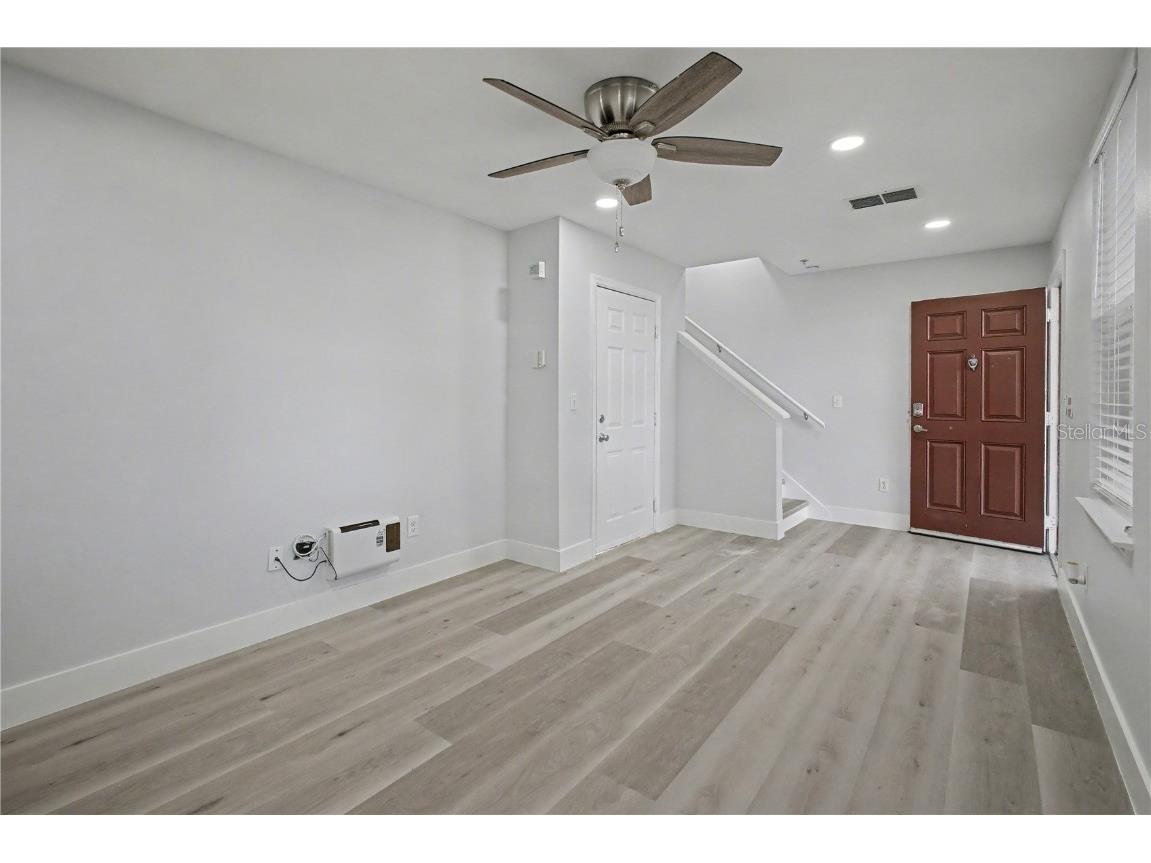 1042 Waterside Drive Celebration FL 34747 S5138425 image3