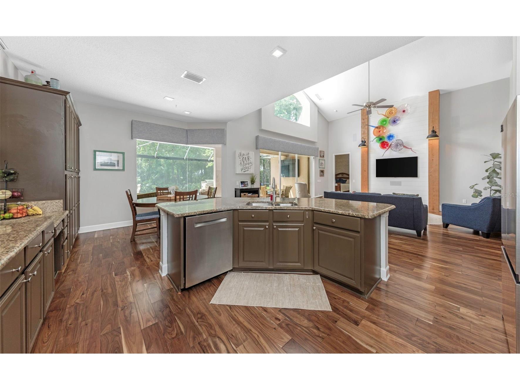 10422 Greendale Drive Tampa FL 33626 TB8496378 image18