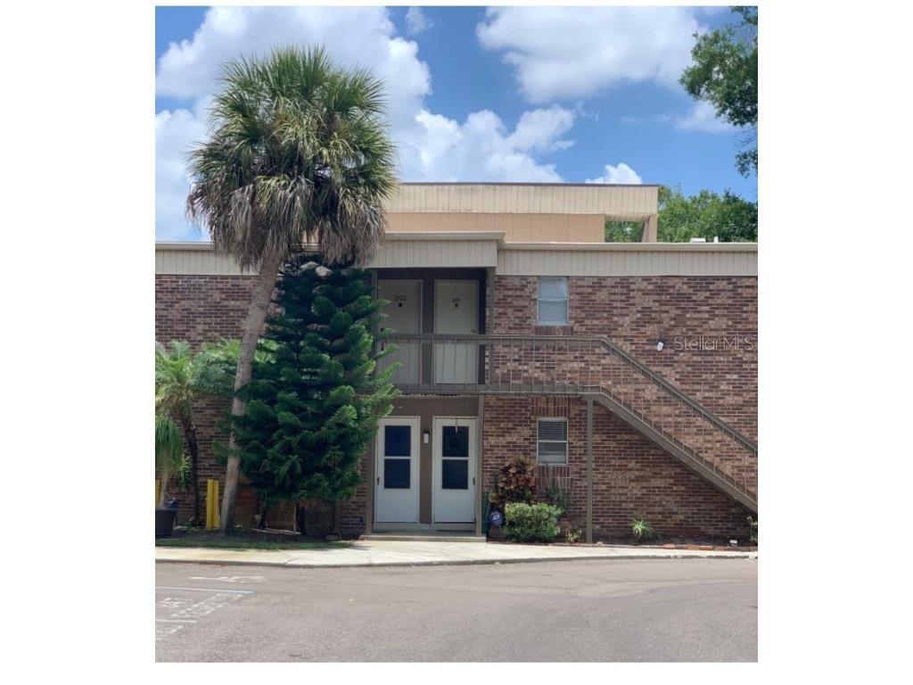 10423 Carrollbrook Circle #201 Tampa FL 33618 T3446836 image1