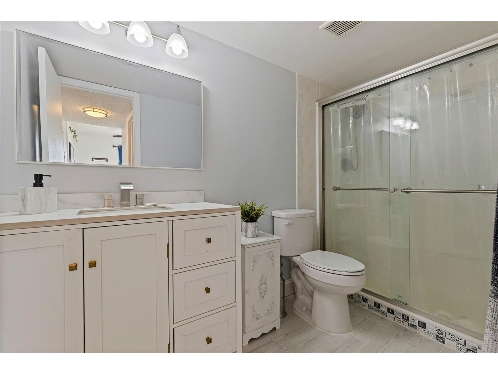 10423 Carrollbrook Circle #203 Tampa FL 33618 TB8475544 image12