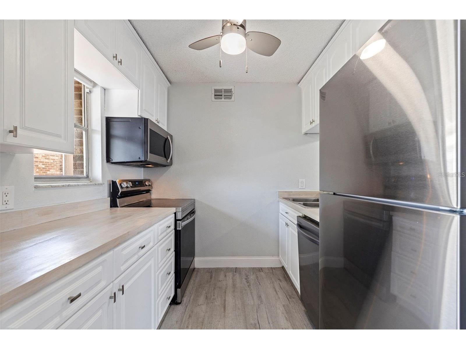 10423 Carrollbrook Circle #203 Tampa FL 33618 TB8475544 image4